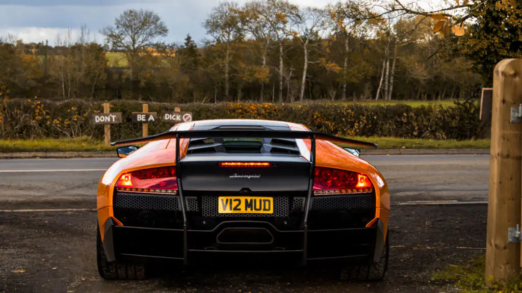 Die Heckansicht des Lamborghini Murcielago