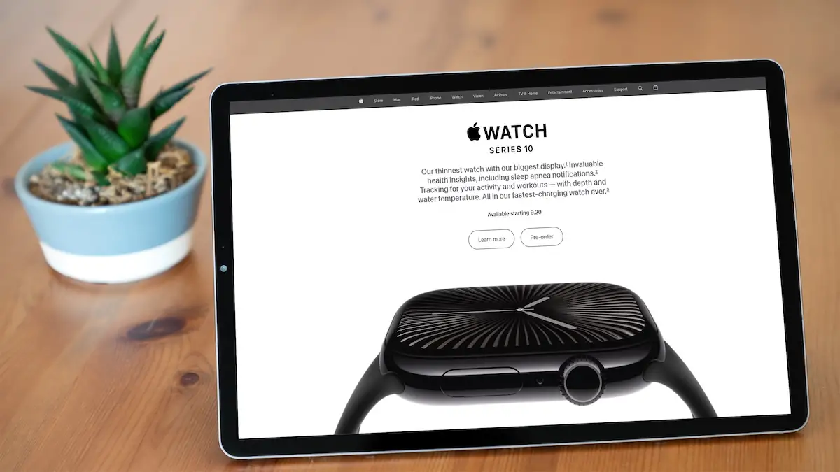 Apple Watch 10 Verkaufsseite auf einem Laptop