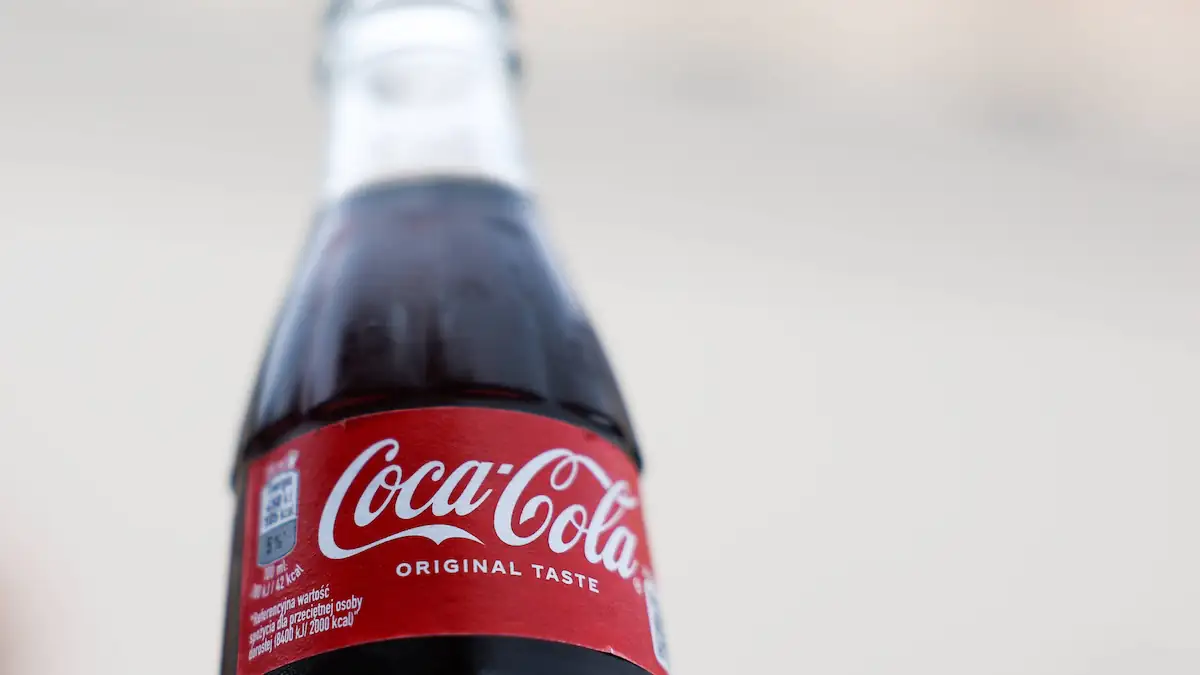 Coca-Cola-Flasche mit Etikett