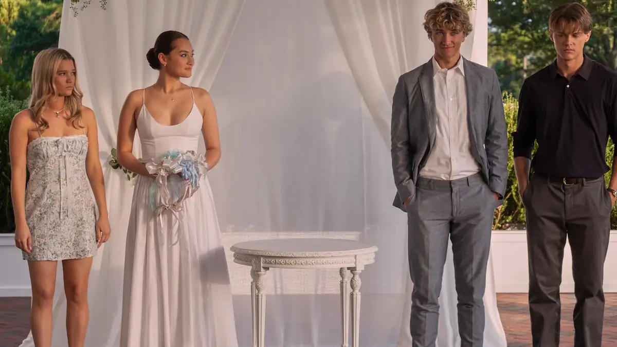 „Der Sommer, als ich schön wurde“: Hauptdarsteller in Hochzeitskleidung