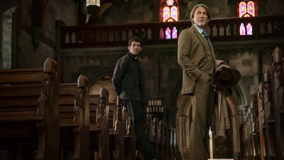 Josh O'Connor und Daniel Craig in „Knives Out 3“