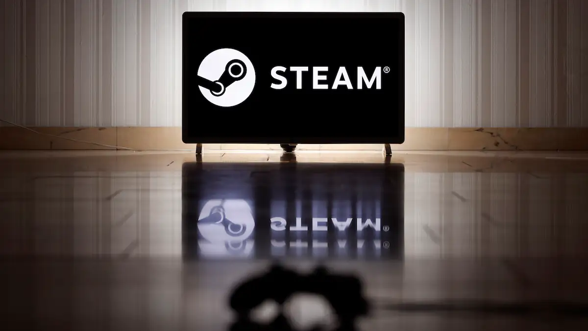 Valve stellt Steam Machine vor: Logo der Plattfor,m Steam auf einem Fernseher, davor liegt ein Gaming-Controller