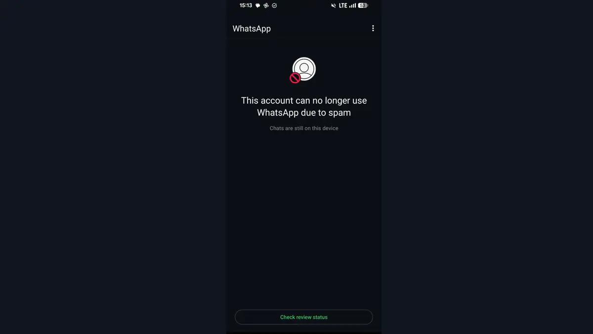 Screenshot einer Beachrichtung zu einer Sperrung des WhatsApp-Kontos