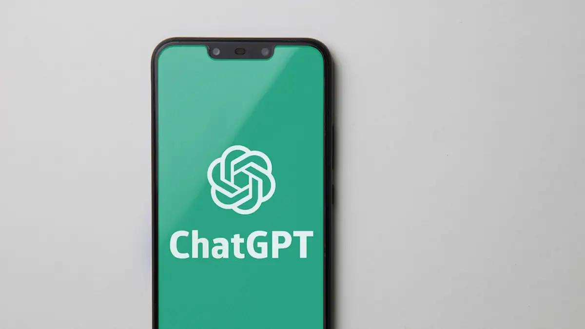 ChatGPT-Logo auf einem Handy