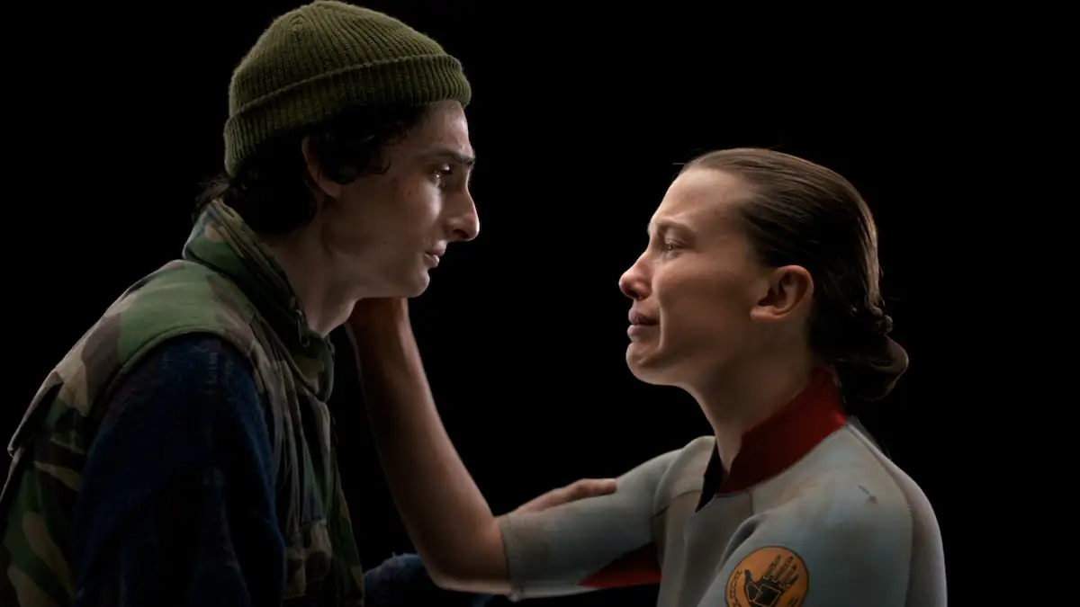 Finn Wolfhard und Millie Bobby Brown in „Stranger Things Staffel 5
