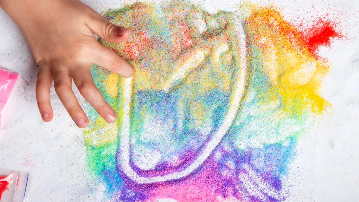 Bunter Spielzeugsand für Kinder