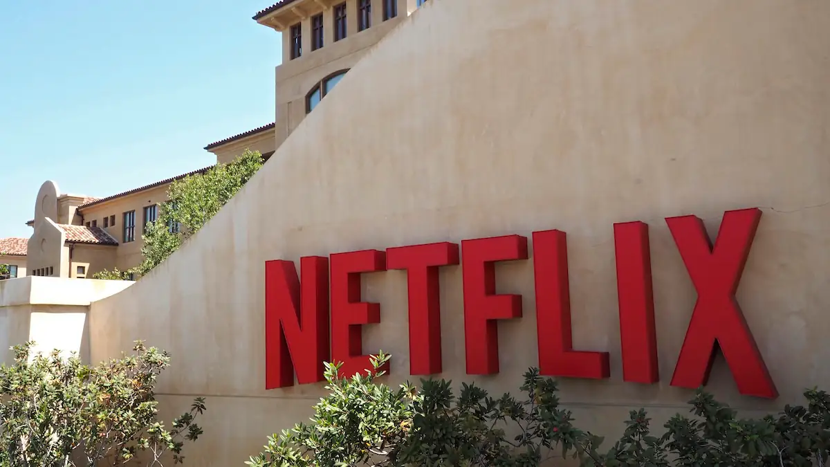 Netflix-Logo am Headquarter des Unternehmens in Los Gatos