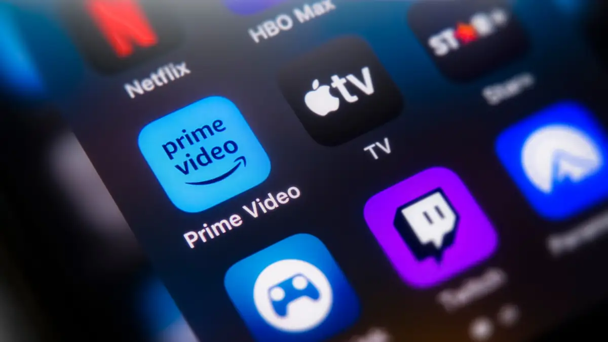 Prime Video Ultra: Display zeigt verschiedene App-Icons von Streaming-Diensten, darunter Prime Video