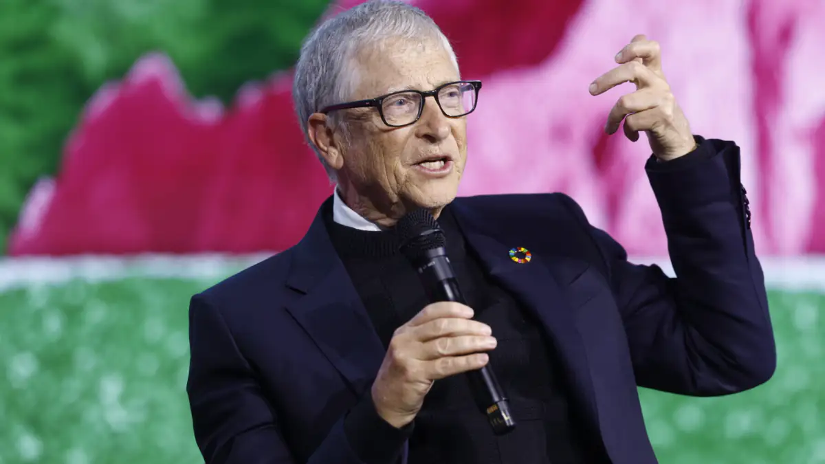 Milliardär Bill Gates bei einem Interview