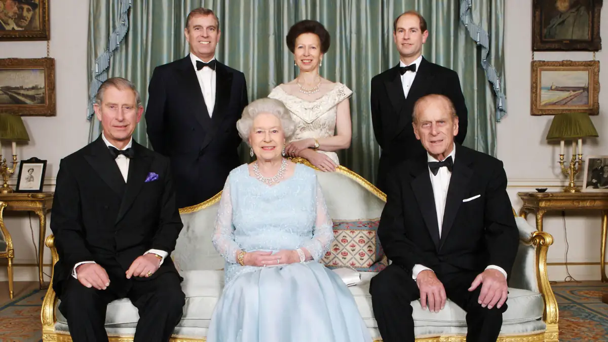 Queen Elisabeth II. mit ihrer Familie