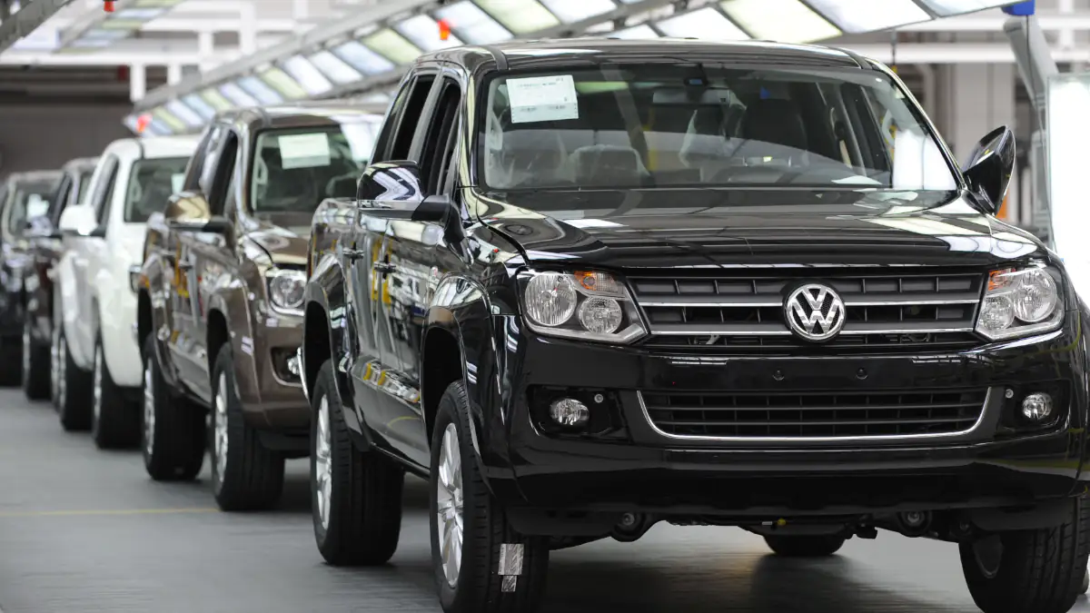 Der VW Amarok in verschiedenen Farben