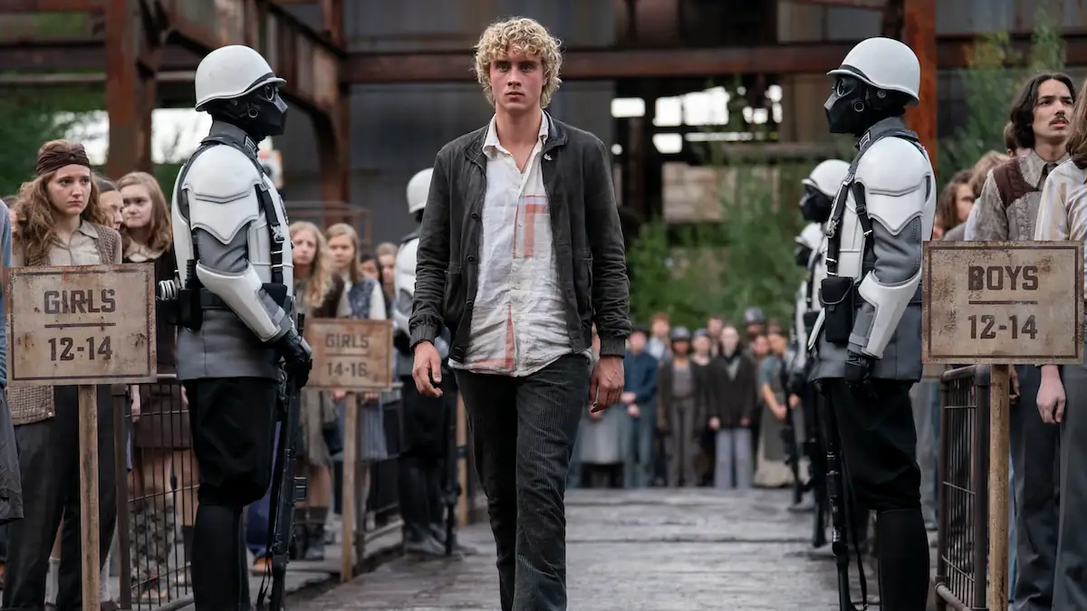 Joseph Zada als Haymitch Abernathy in „Die Tribute von Panem: Sunrise On The Reaping“