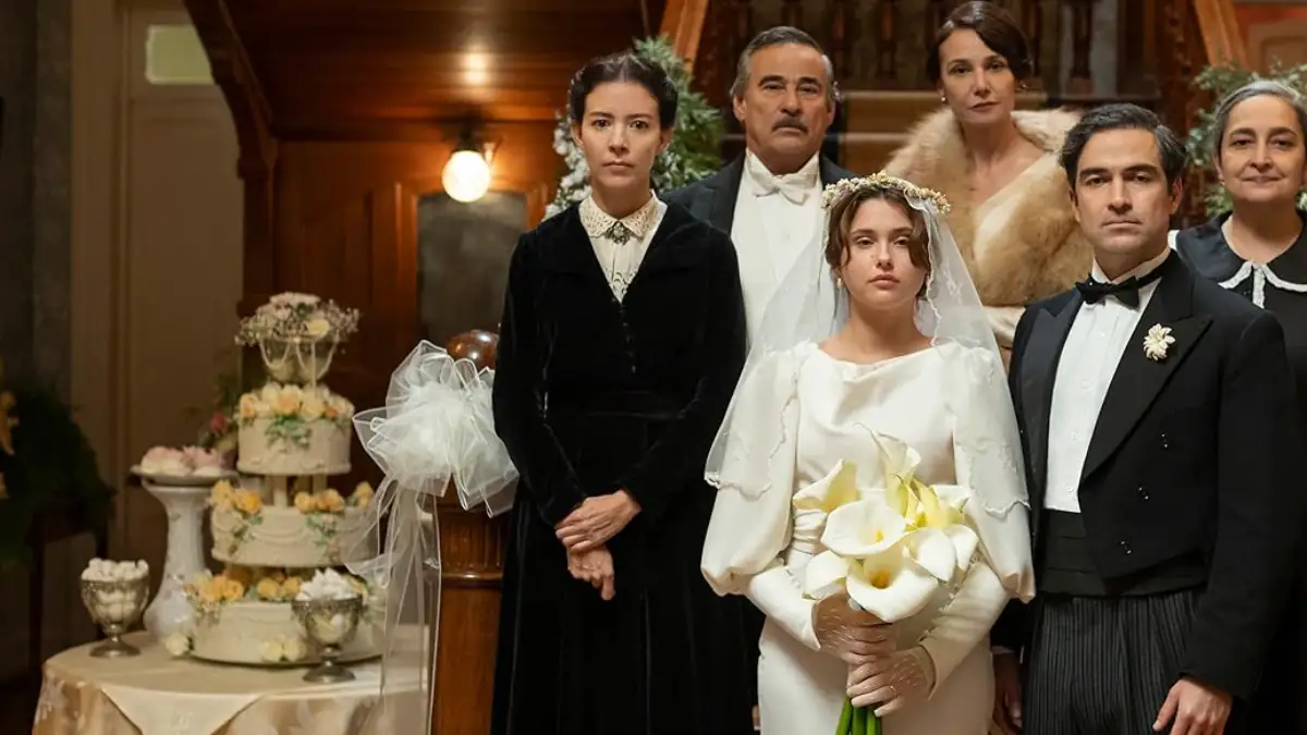 Szene aus der neuen Serie "Das Geisterhaus"