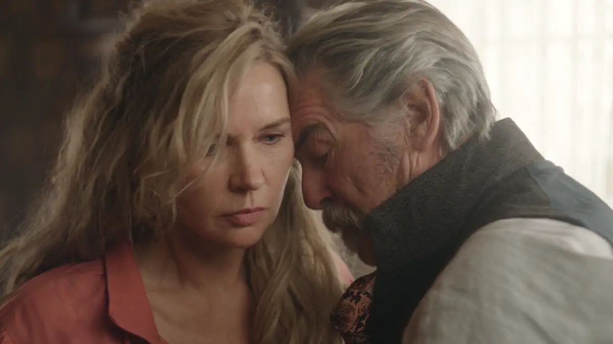 Filmszene aus "The Unholy Trinity" mit Veronica Ferres auf Netflix