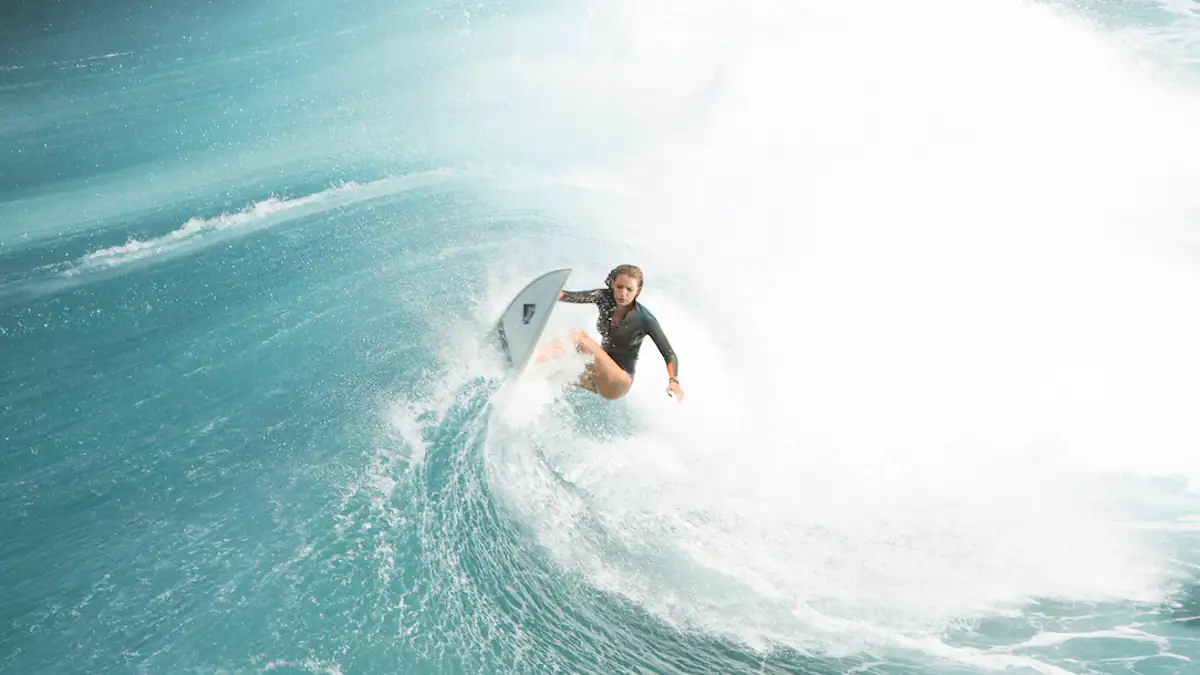 „Apex“-Alternative: Blake Lively surft im Fal „The Shallows“