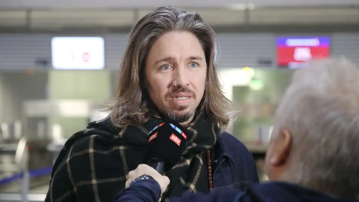 Gil Ofarim bei der Abreise der Dschungelcamp-Kandidaten der RTL Reality-TV-Show 'Ich bin ein Star - holt mich hier raus'