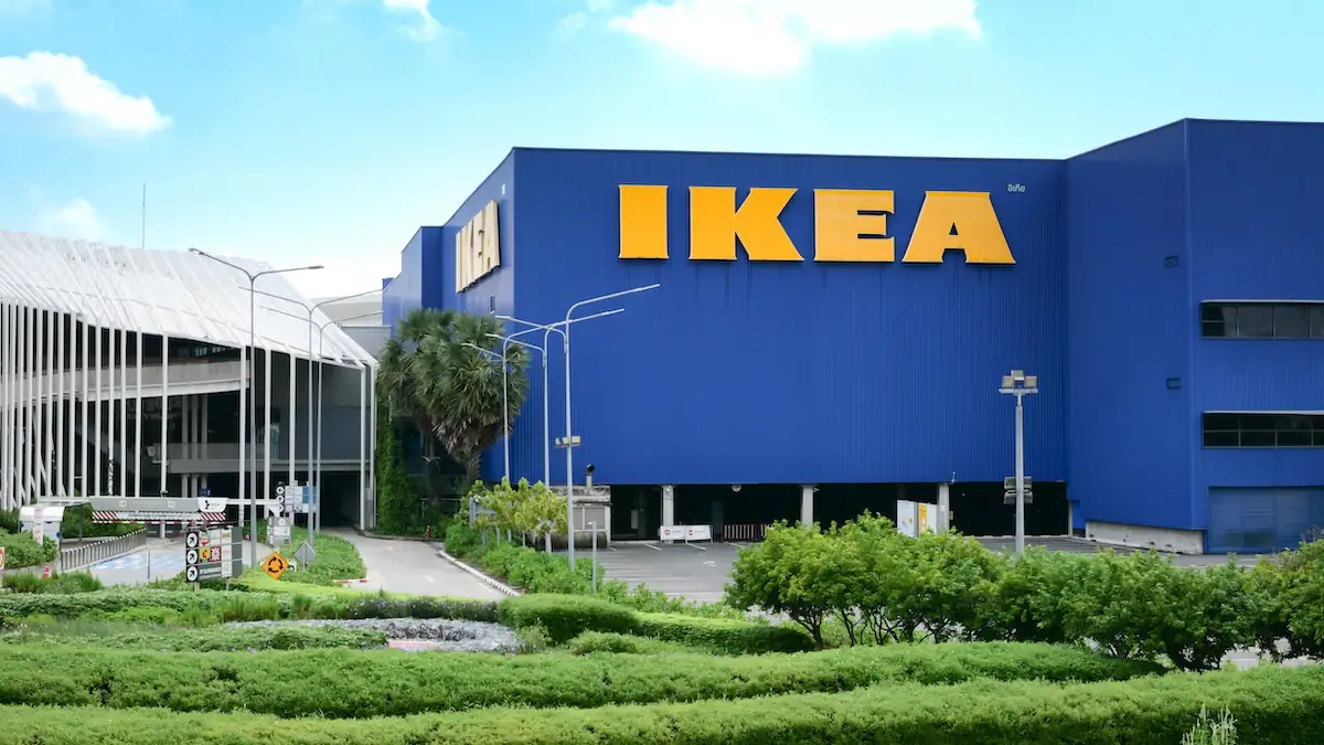 Ikea-Möbelhaus von außen