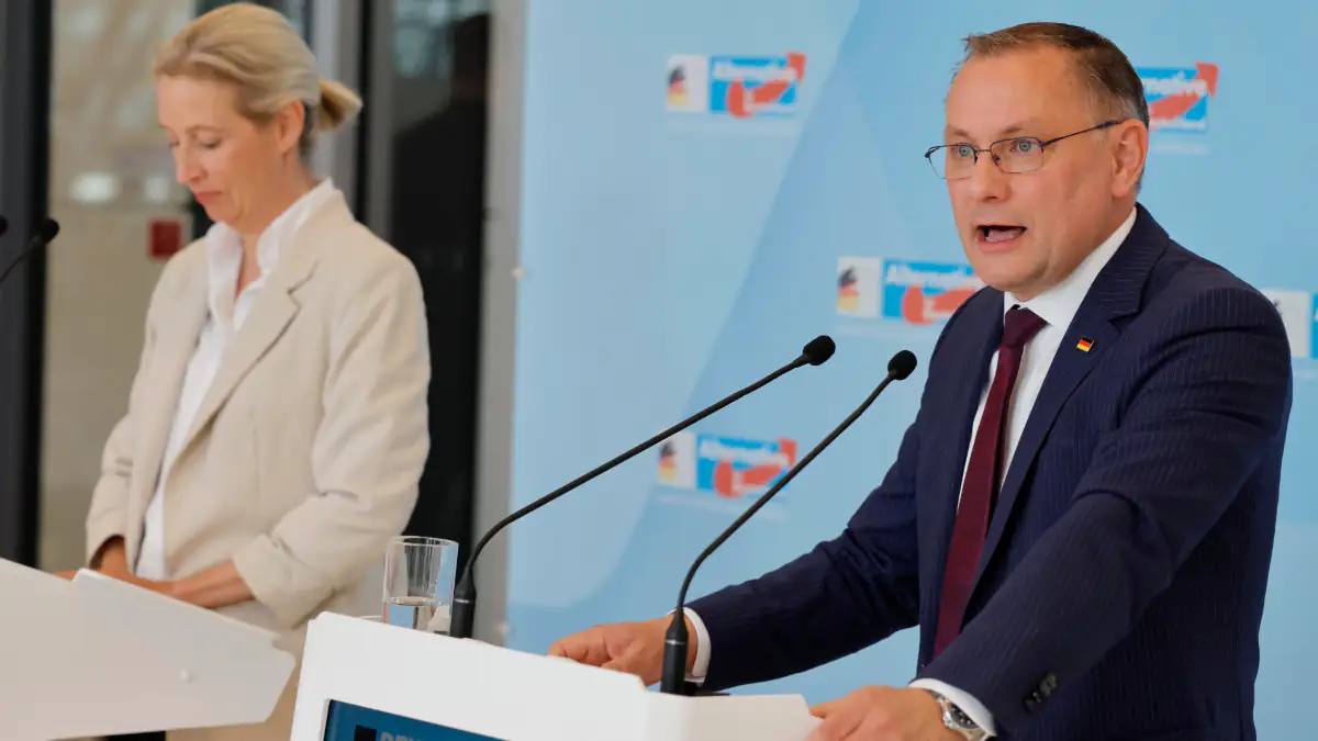 Alice Weidel und Tino Chrupalla bei einer Pressekonferenz der AfD