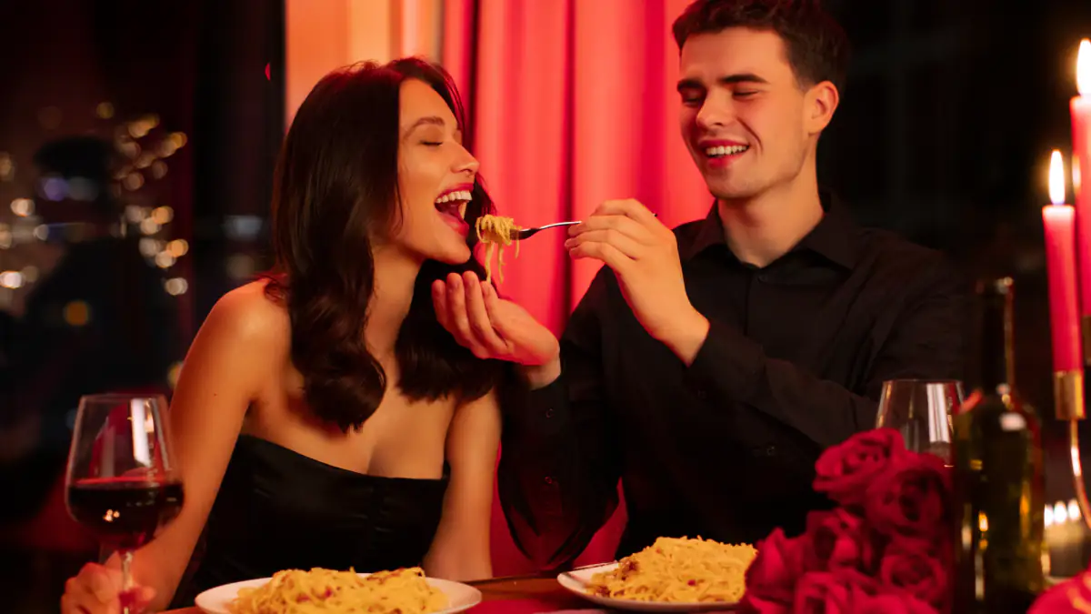 Symbolbild Düfte: Mann und Frau bei einem Date