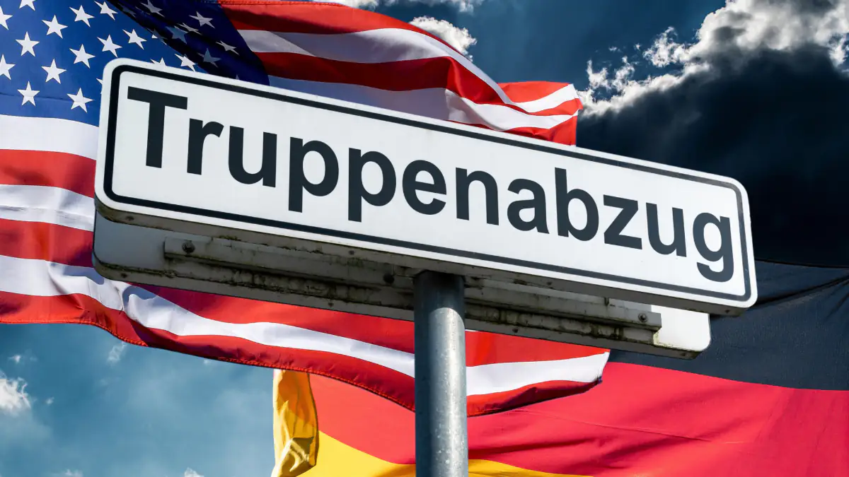 Donald Trump will Soldaten der US-Truppe abziehen: Schild mit der Aufschrift Truppenabzug