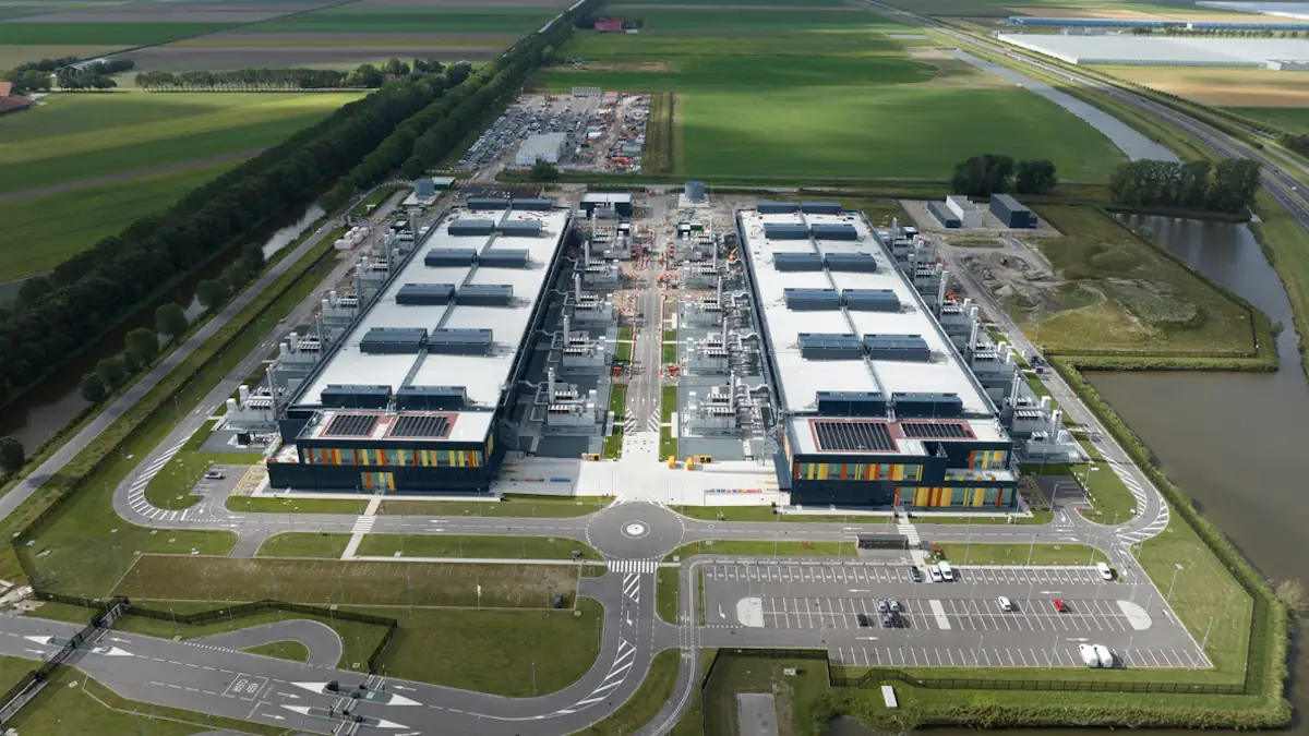 Rechenzentrum aus der Ferne