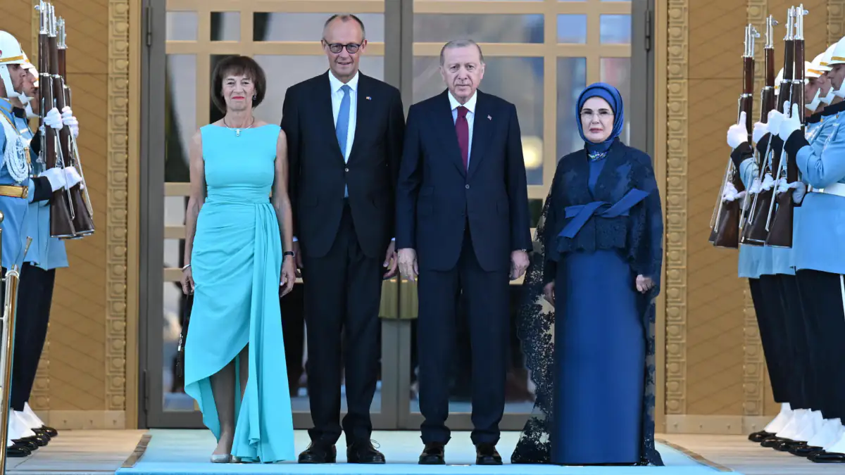 Charlotte Merz und Friedrich Merz mit Erdogan in Ankara