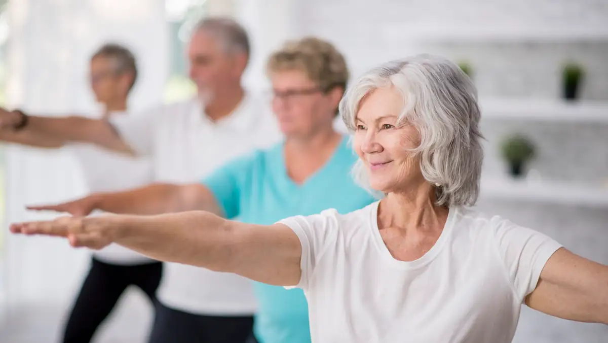 Gesund Altern: Senioren machen zusammen Sport