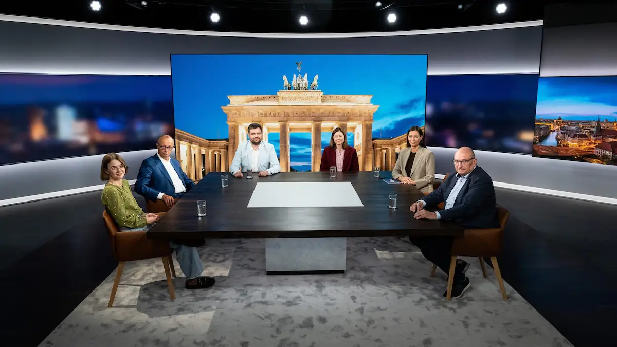 Gäste der TV-Sendung „Am Tisch mit Merz“