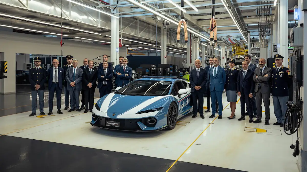 Lamborghini „Temerario Polizia“ wird übergeben