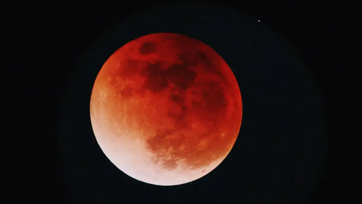 Hellster Supermond: Blumenmond im Mai 2021