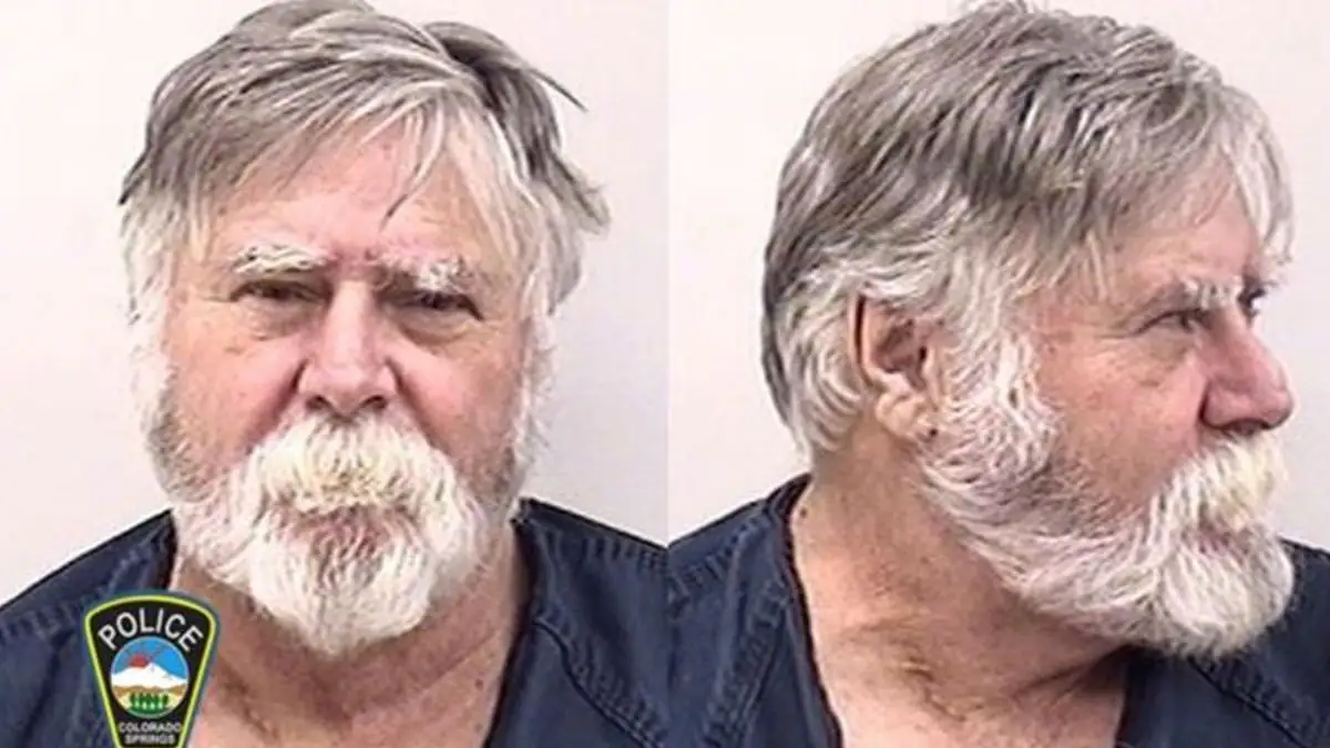 65-jähriger Mann raubt Bank aus und ruft "Frohe Weihnachten"