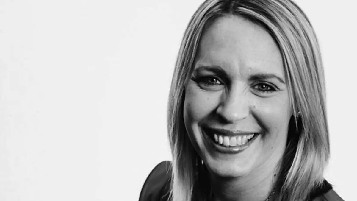 Radiomoderatorin nach Corona-Impfung gestorben