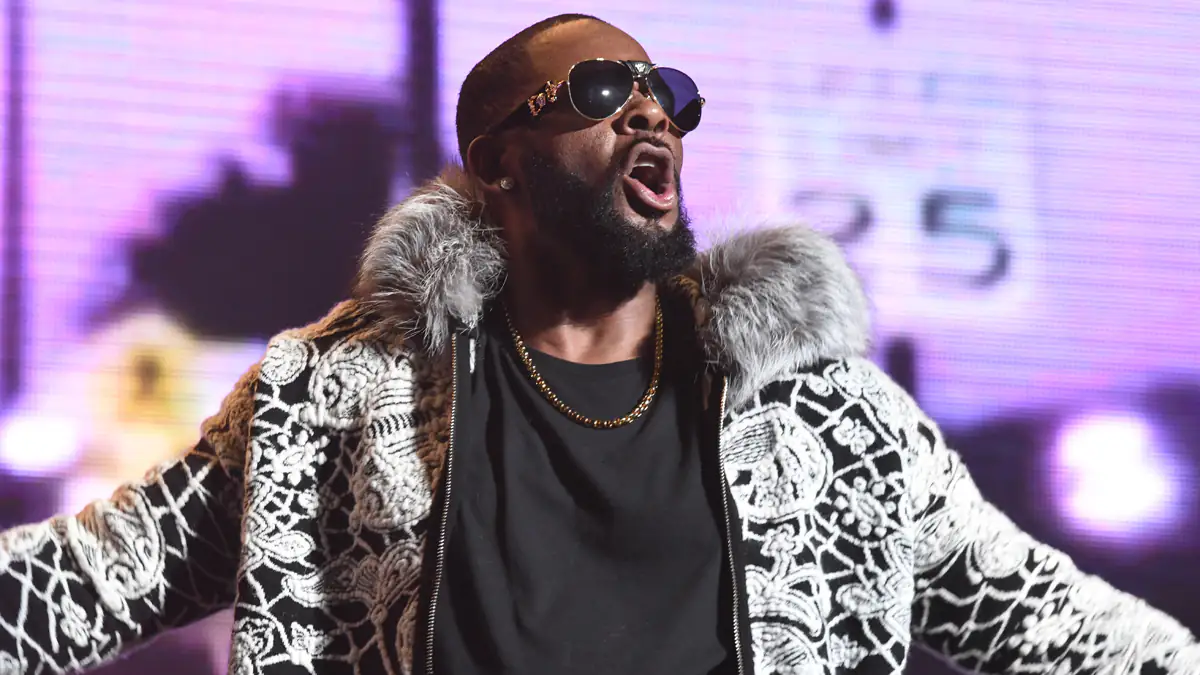 R. Kelly schuldig gesprochen: Nun droht lebenslange Haft