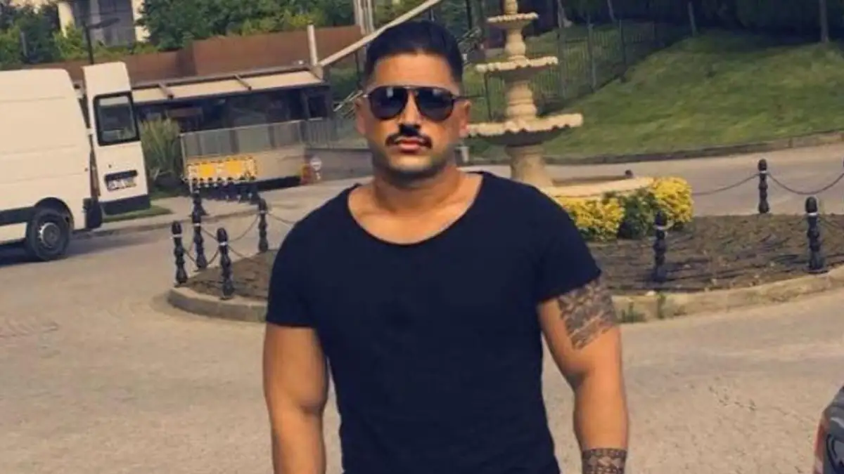 Schüsse auf offener Straße: Ex-Fußballprofi Sezer Öztürk auf der Flucht