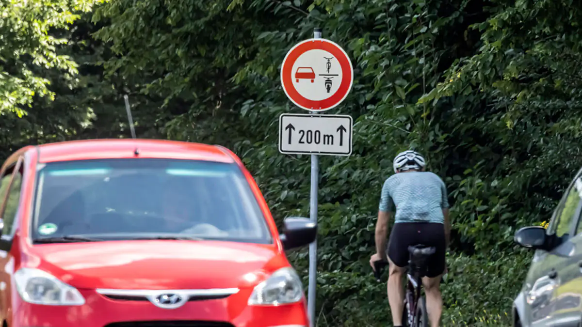 Neues Verkehrsschild: Bedeutung und Strafe bei Nichtbeachtung