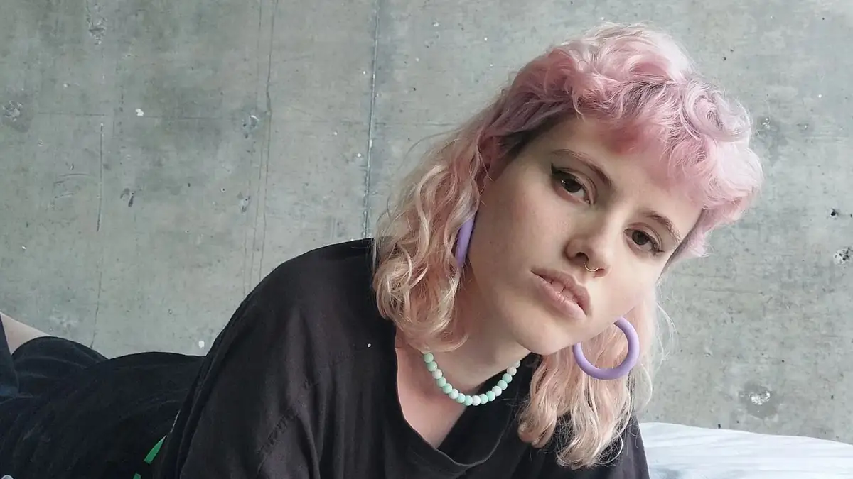 Doch ein Umstyling? - GNTM-Kandidatin Viola präsentiert neuen Look