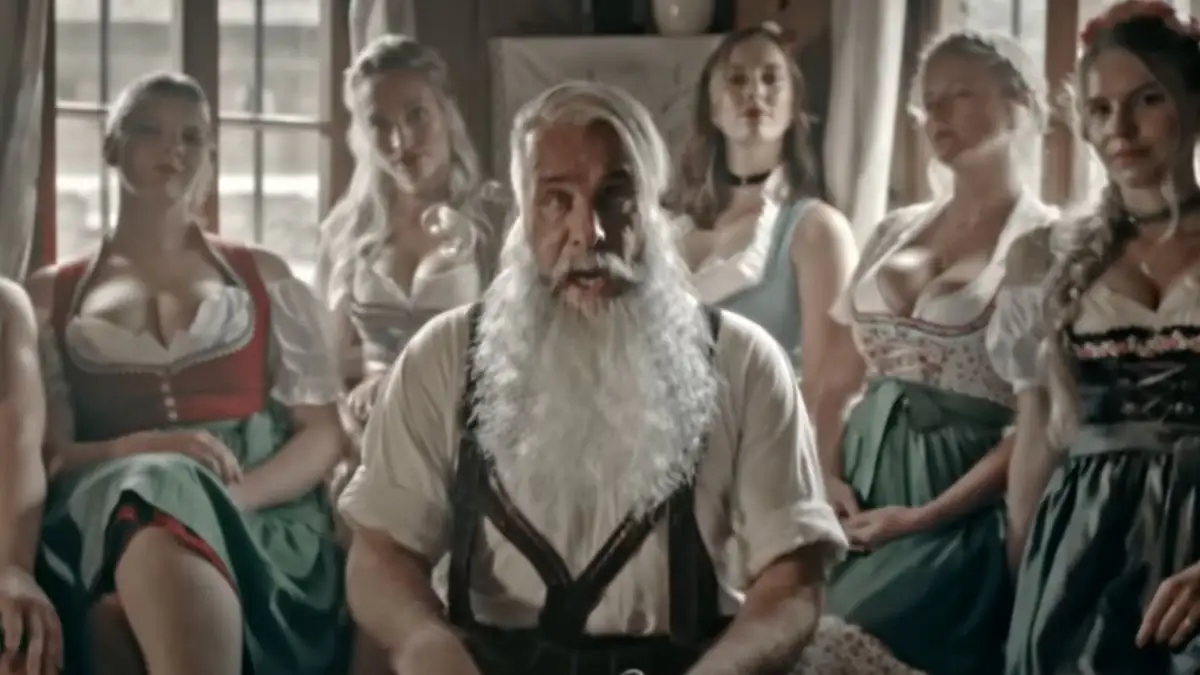 "Dicke T*tten": Neues Rammstein-Video sorgt für Diskussionen