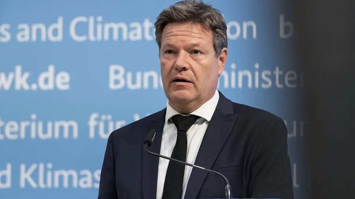 Habeck ruft nächste Alarmstufe zur Gasversorgung aus