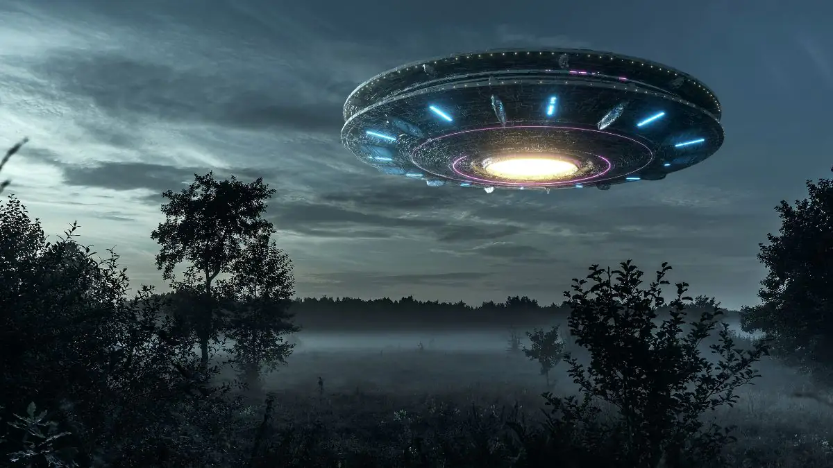 Experten fordern Autoversicherung für UFO-Attacken