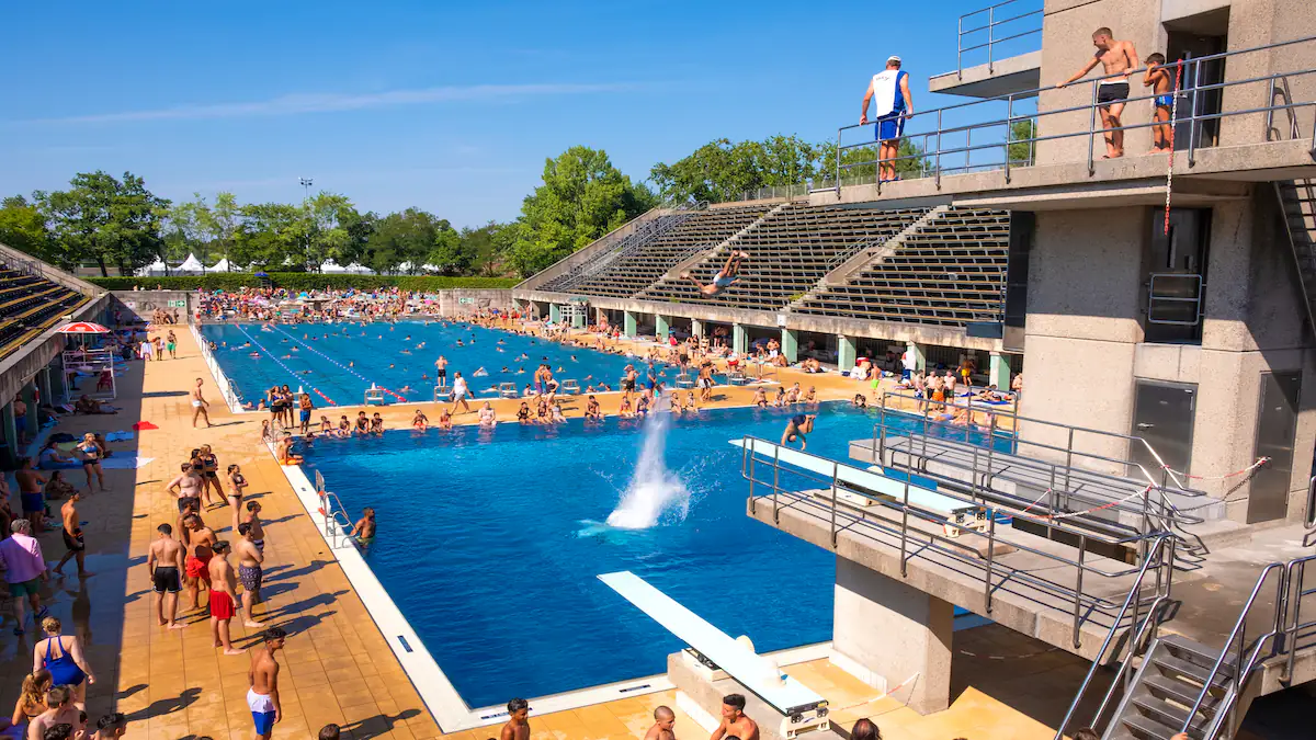 Schlägerei in Berliner Freibad: Sicherheitspersonal musste fliehen