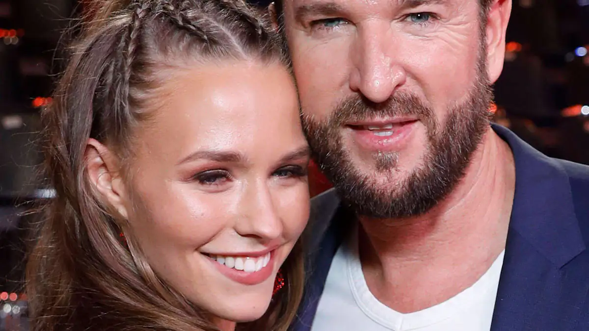 Sexy: Laura Müller gewährt tiefe Einblicke