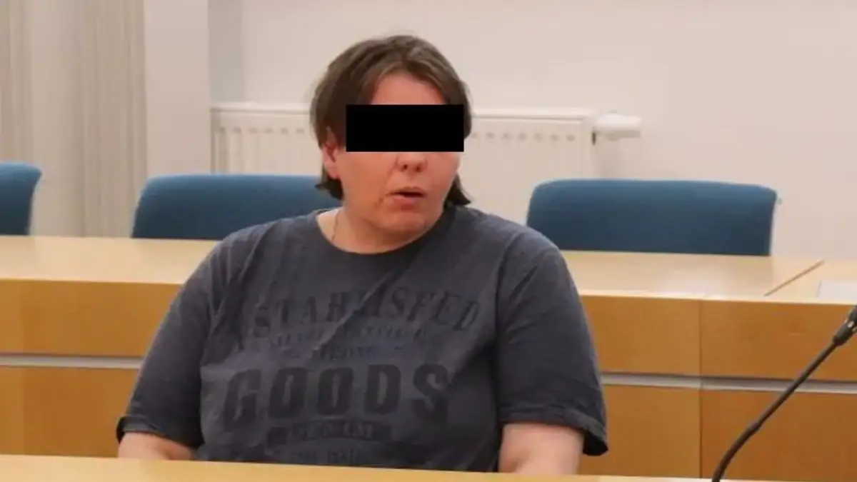 Schockierendes Urteil: Mutter ließ Baby kopfüber im Klo sterben