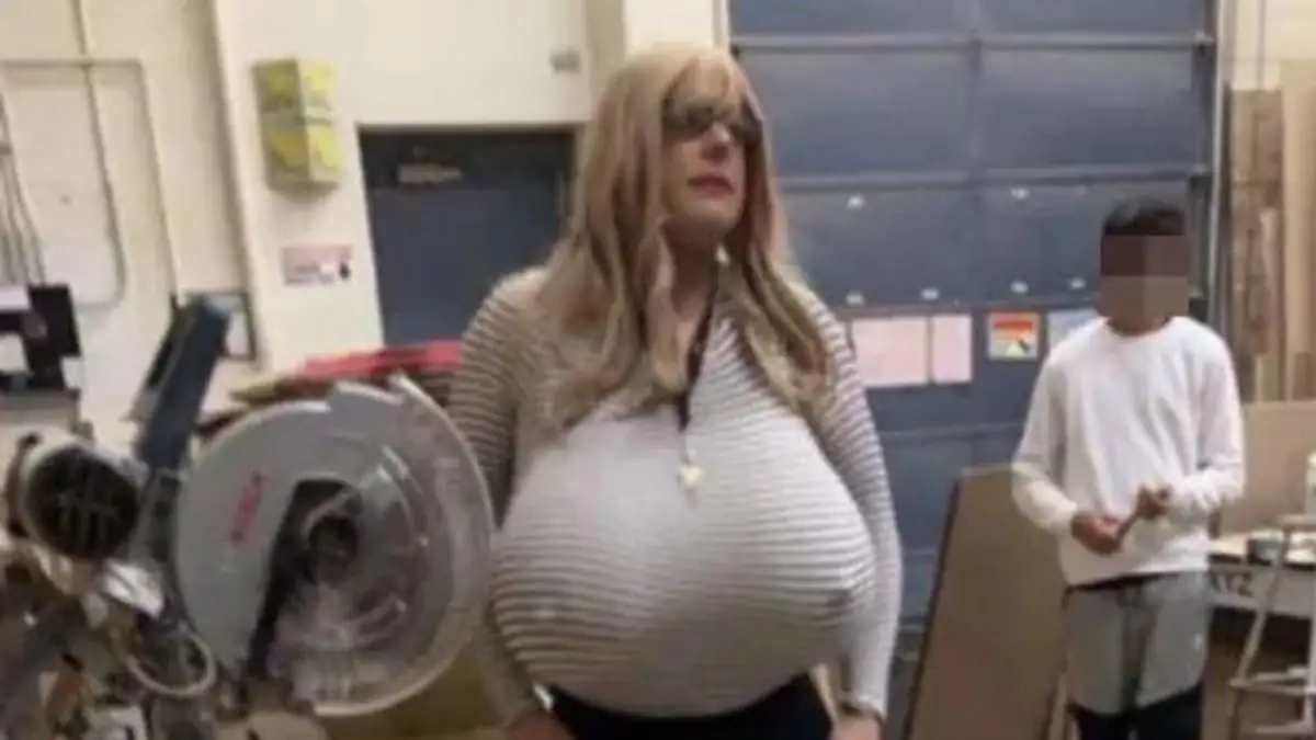 Kayla Lemieux: Eltern und Schüler beschweren sich über Translehrerin