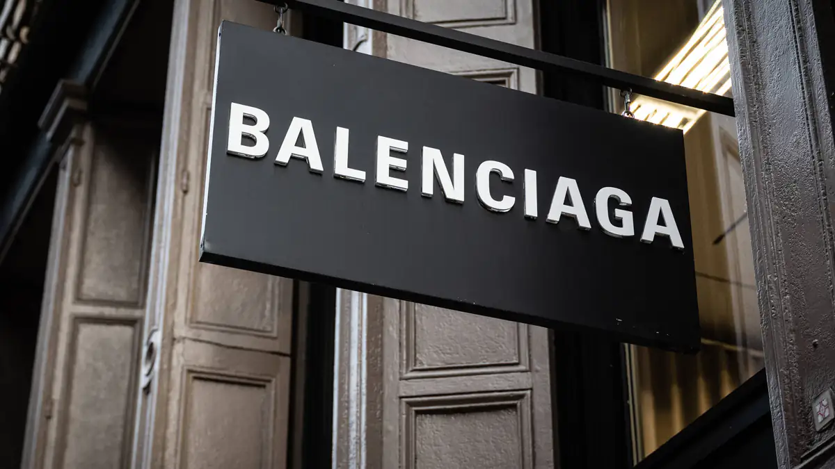 Kinder mit Sadomaso-Teddys: Kim Kardashian äußert sich zum Balenciaga-Skandal