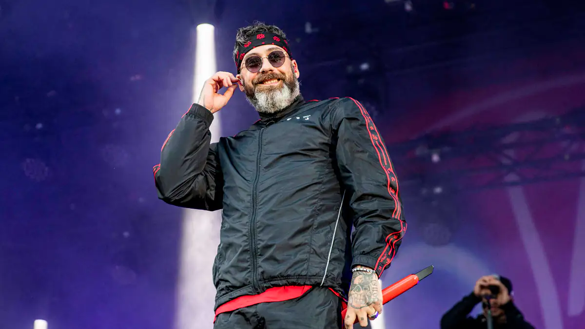 Heißer Bühnenkuss: Sido zeigt neue Frau an seiner Seite