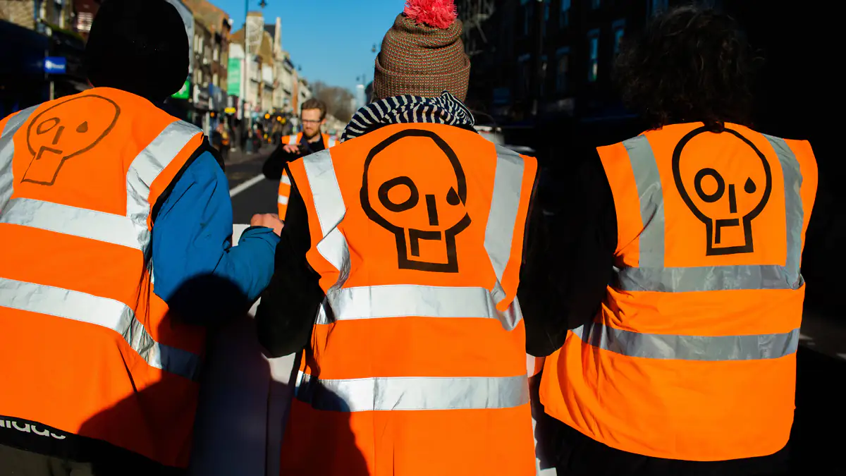 Polizei soll Klima-Aktivisten zu „Vulva“-Kontrolle“ gezwungen haben