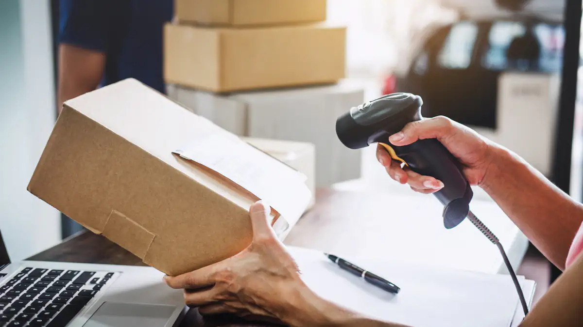 DHL, Hermes und Co.: Sind diese Pakete bald verboten?