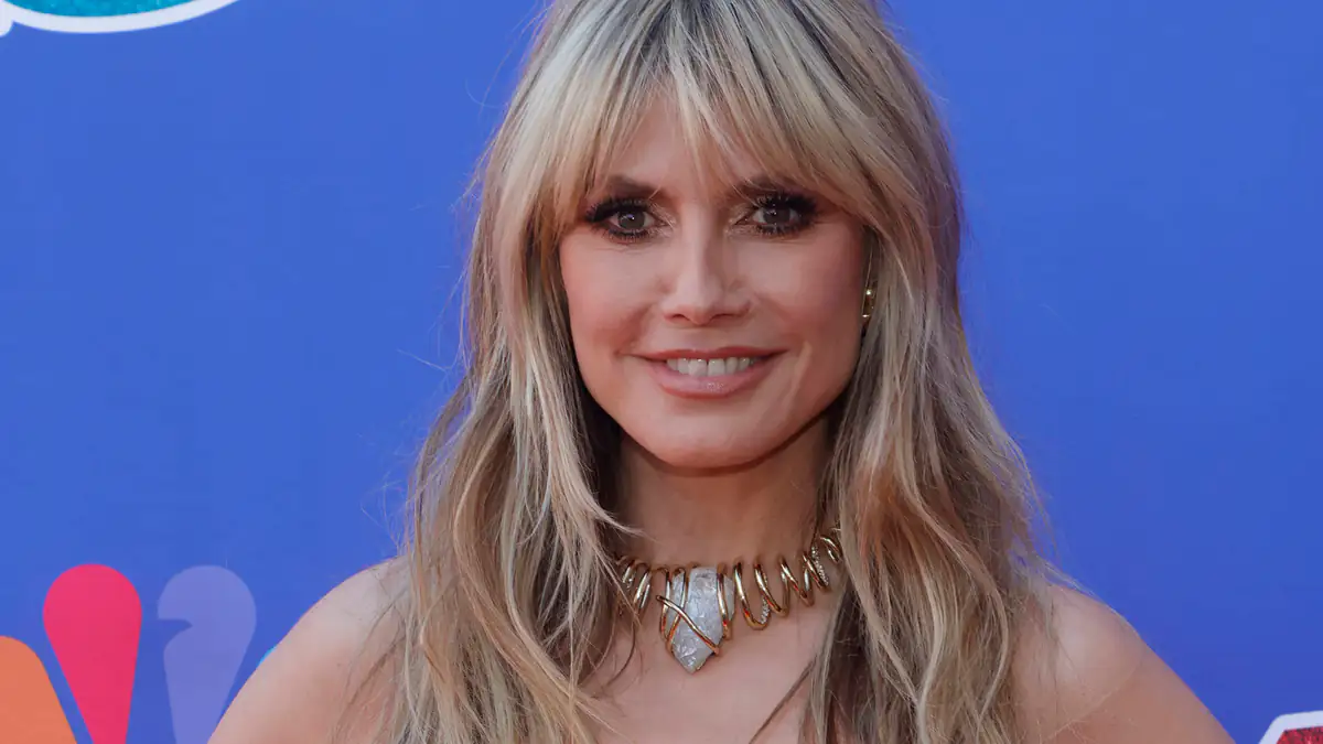 Sexy Osterhase: Heidi Klum lässt ihre Hüllen fallen