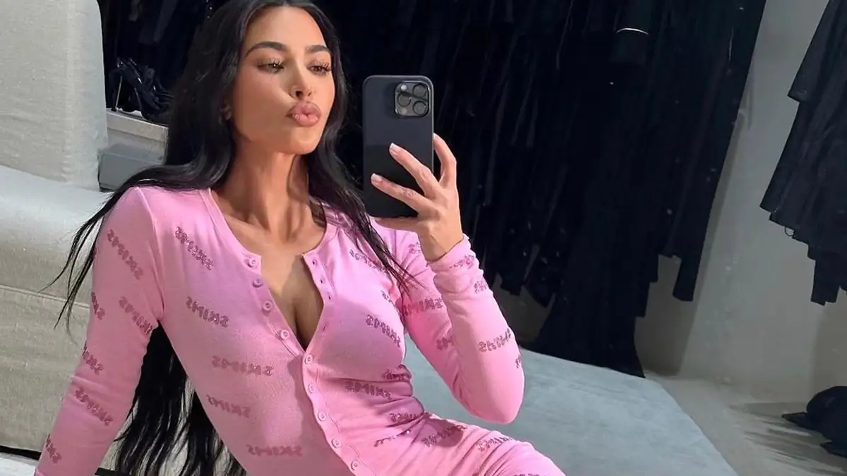 „Weine mich nachts in den Schlaf“: Kim Kardashian überrascht mit Geständnis