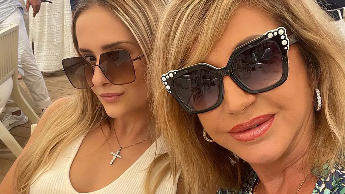 Carmen Geiss verzaubert Fans im knappen Bikini – Detail sorgt für Wirbel